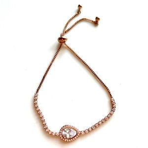 Adjustable Dainty Gold Chain Fashion Bracelet with Faux Diamonds NWOT